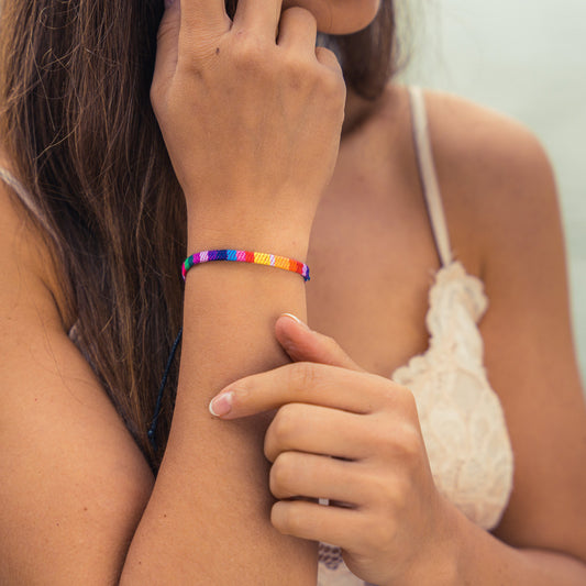 Colorful Small Beaded Bracelet | Støtt brystkreft
