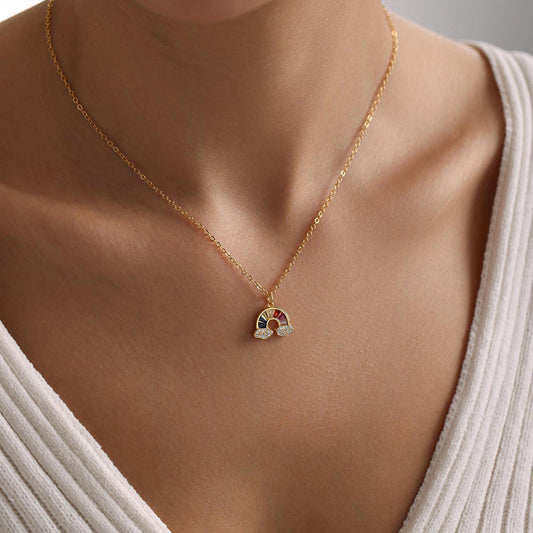 Dainty Rainbow Necklace | Støtt brystkreft