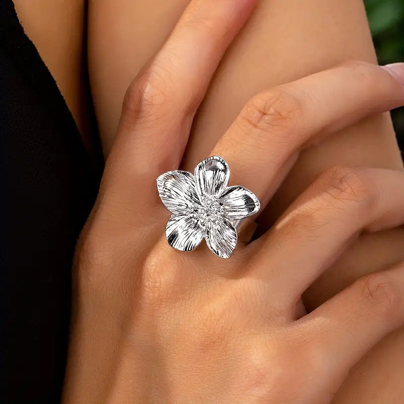 Exquisite Flower Ring | Støtt brystkreft