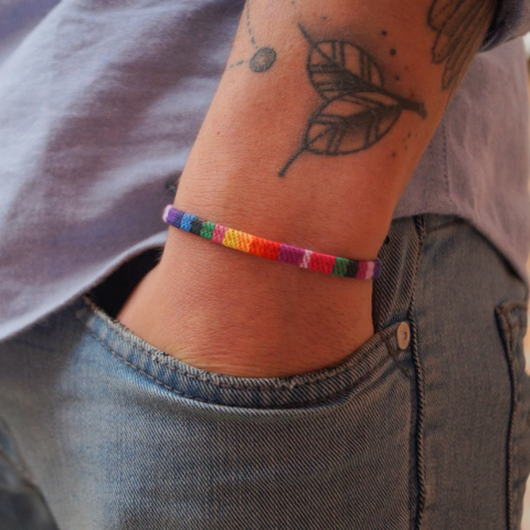 Colorful Small Beaded Bracelet | Støtt brystkreft
